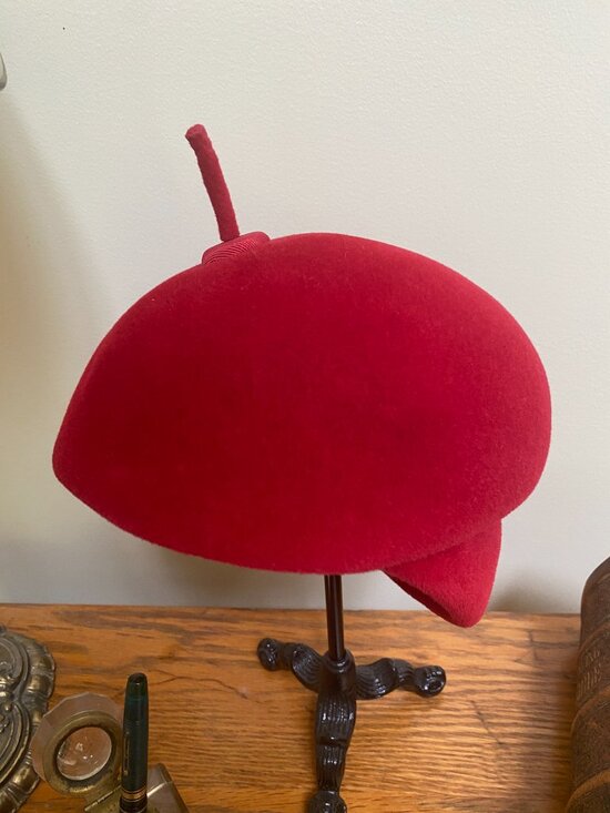 Woman\'s Vintage Red Wool Hat with Strawbridge & Clothier Label main image 8